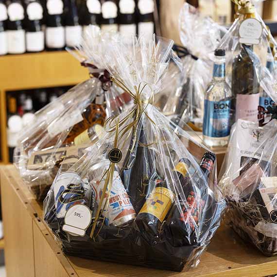 Gavekurv fra H.J. Hansen vin i Lyngby Storcenter